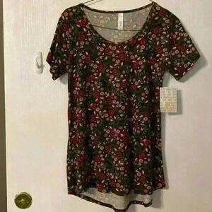 ❤️ New LuLaRoe XS Classic T-Shirt